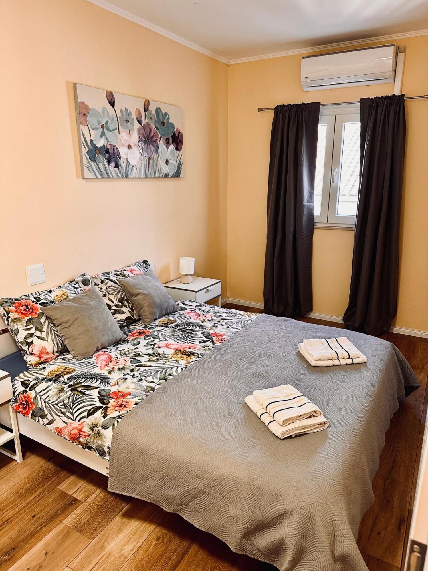Gate Old Town Apartman *